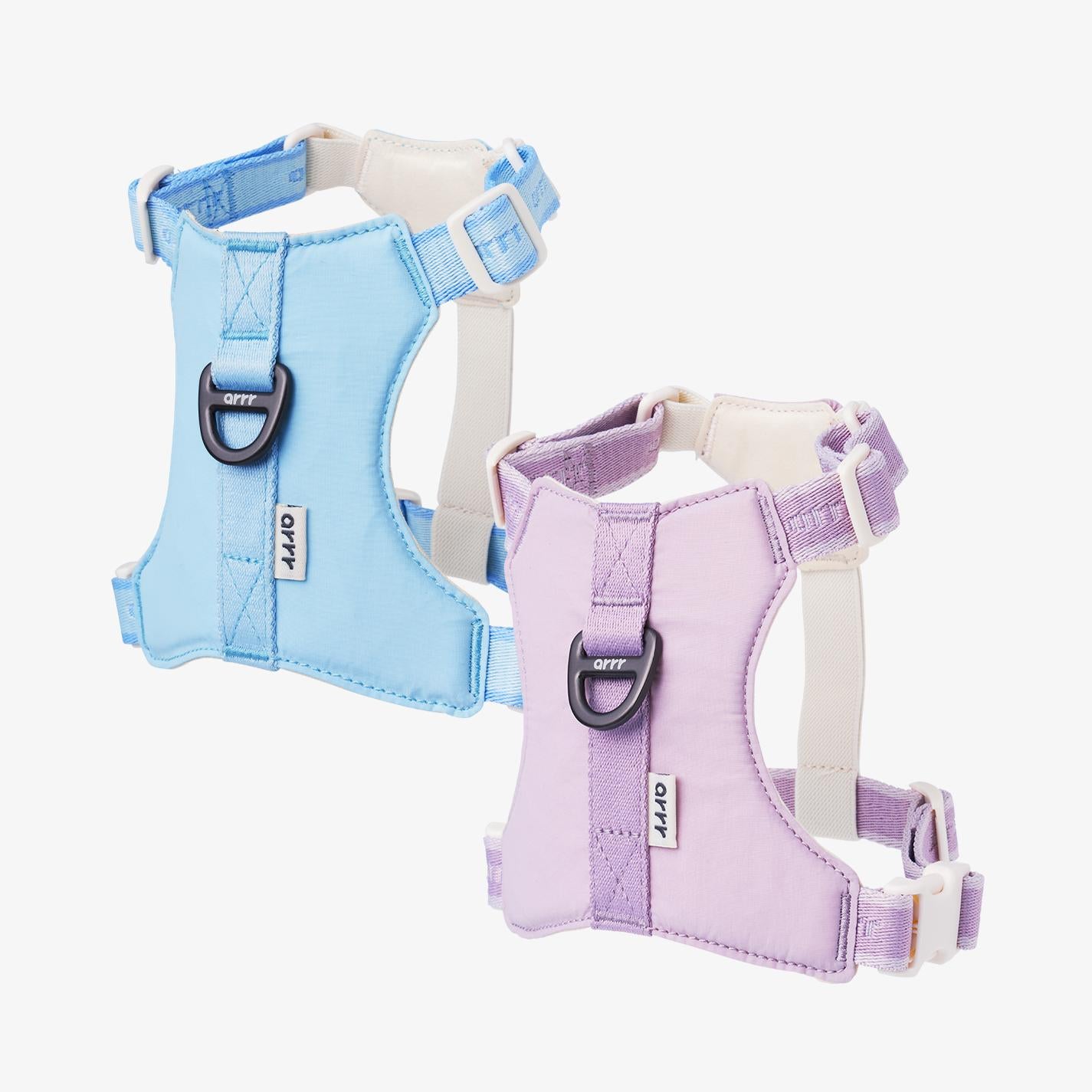 Arrr bouncing dog harness in 2 colours, cotton sky blue and lily lavender. Best dog harness design with stretch band and adjustable straps. 